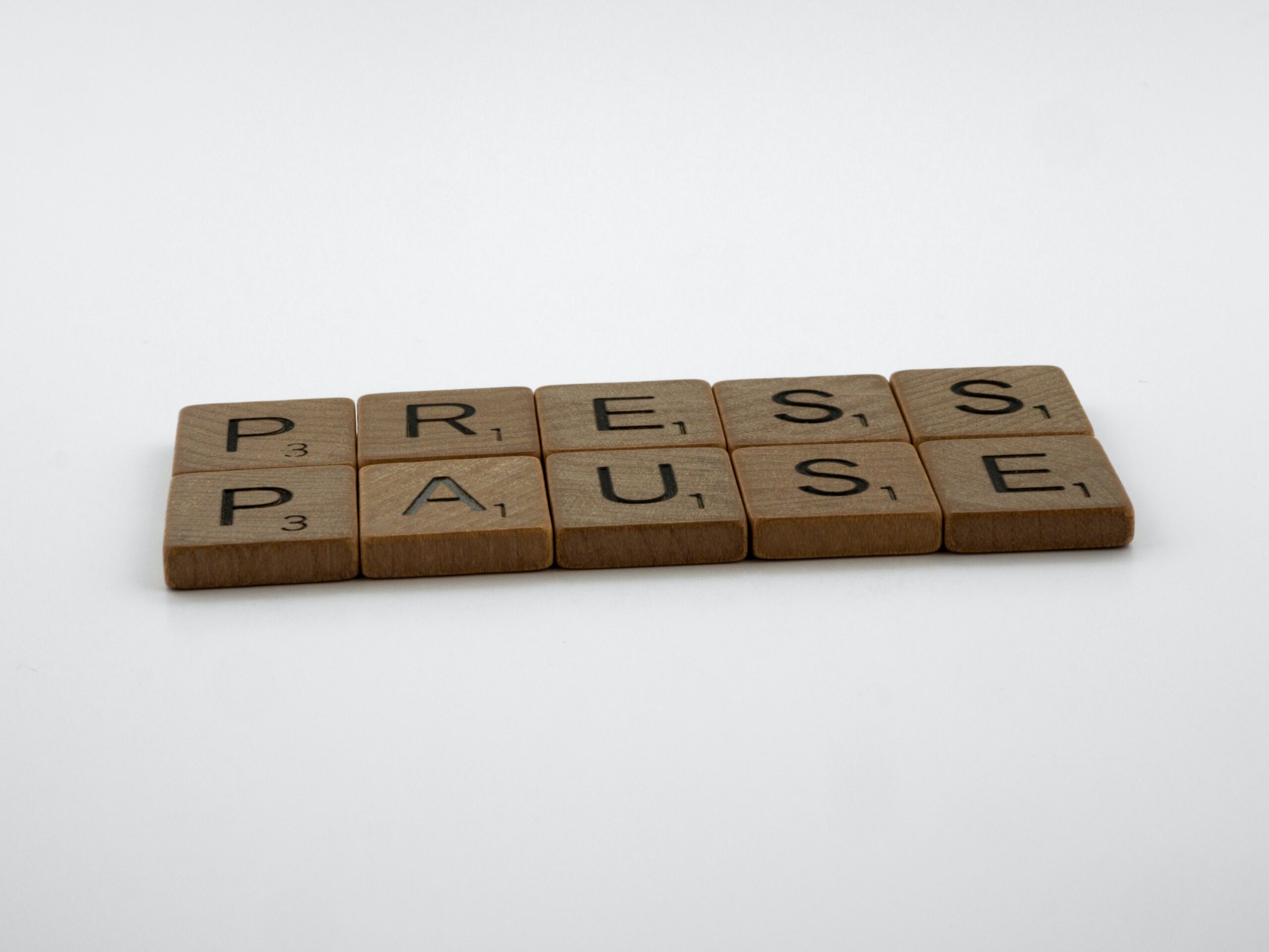 The Power of Pause: Why Corporate Trainers Should Allow Participants Time to Respond ⏳⌛